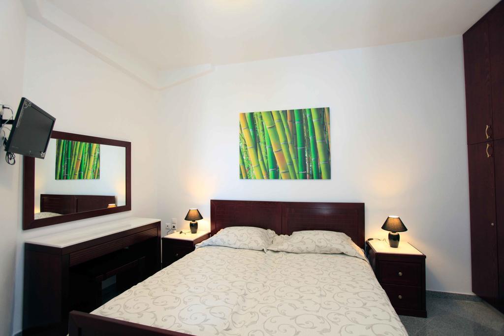 Stegadi Apartments Sikinos Room photo